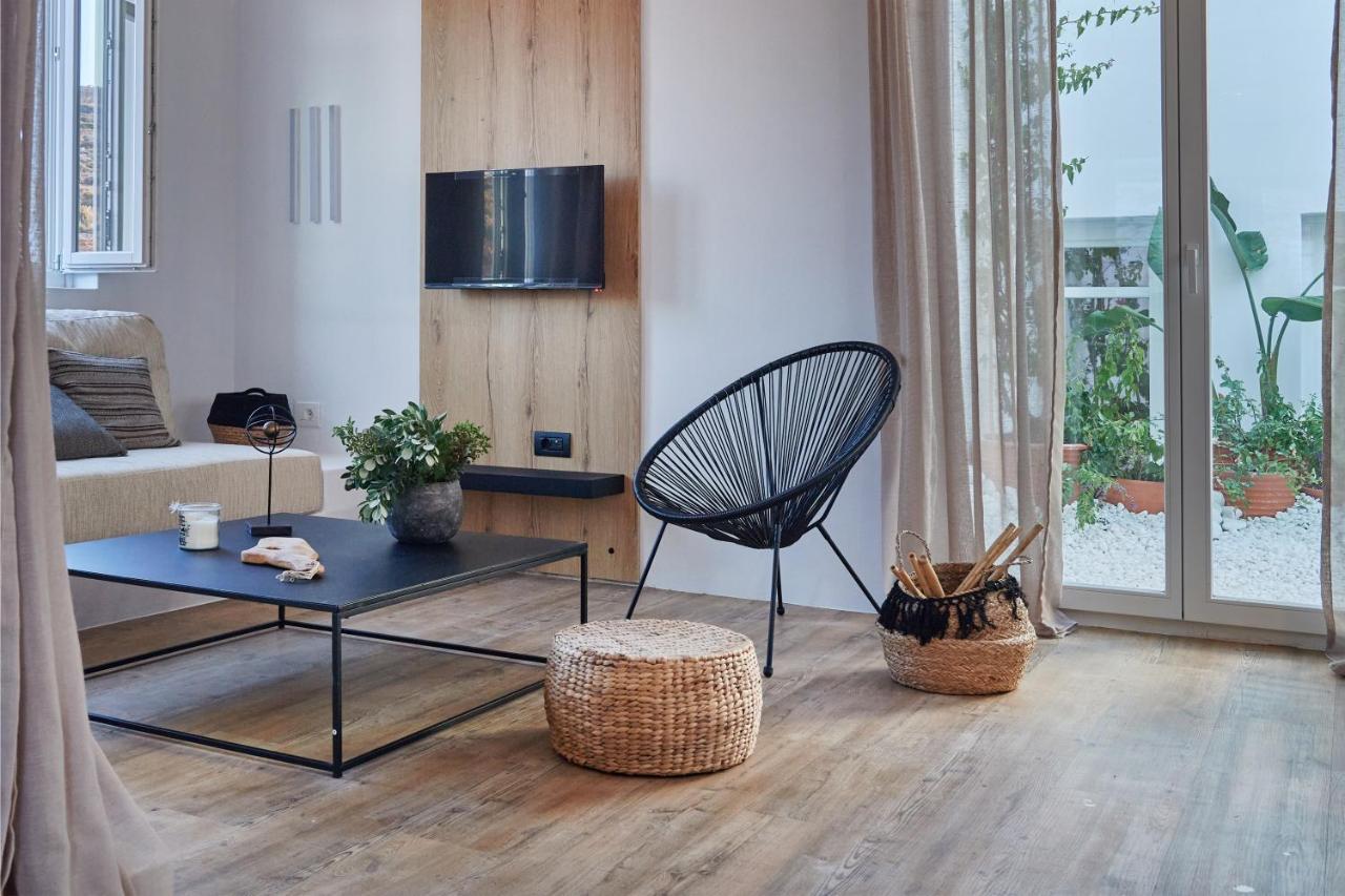 Casa Mardiva Terra Apartment Parikia  Bagian luar foto